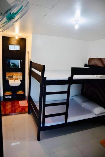 Bedroom 2, Ysraela Lodging House - Sabang, Baler