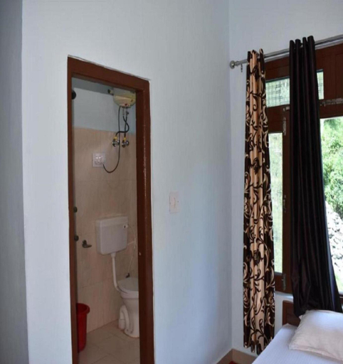 Bedroom 2, HOTEL Surat Barot, Mandi