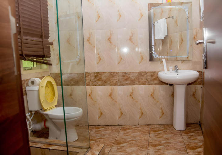 Bathroom 3, Presken Hotel @ Eden Comfort Place, Ikeja