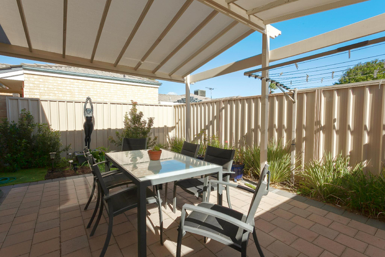 5, Cozy 3-Bed Townhouse in Palmyra - Perfect for Families, Melville