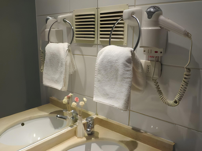 Bathroom 5, VR Suite - Tourist Apartments, Santiago