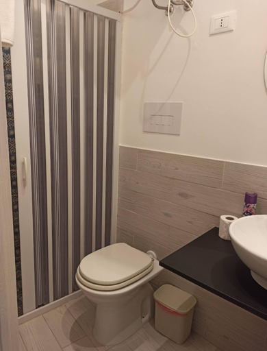 Bathroom, 'A CASETTA RA ZIA PAOLA, Palermo