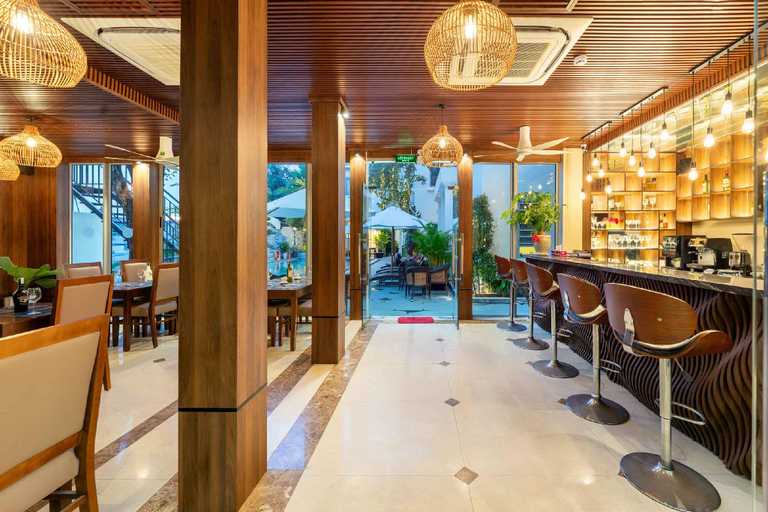 Food & Drinks 5, Full Moon Apartments, Da Nang
