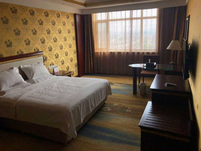 Bedroom 3, Gulf Hotel, Yantai