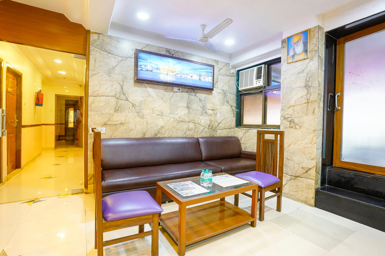 Public Area 3, FabHotel Cruz Royale - Nr. Bandra West, Mumbai Suburban