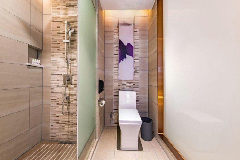 Bathroom 3, Lavende Hotel Dong Yang Garden, Jinhua
