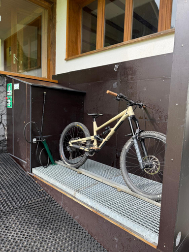 Others 4, L'Ardesia, Haute-Savoie