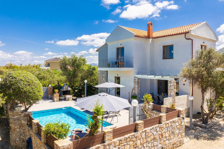 Facilities 4, Villa Tzina, Crete