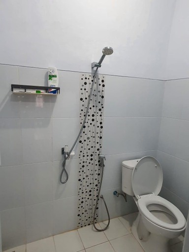 Bathroom 2, Stay@Pitaloka, Cirebon