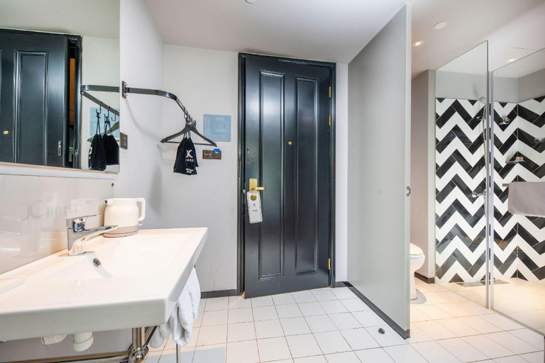 Bathroom 3, JC Hotel (Yixing Jiujie Road), Wuxi