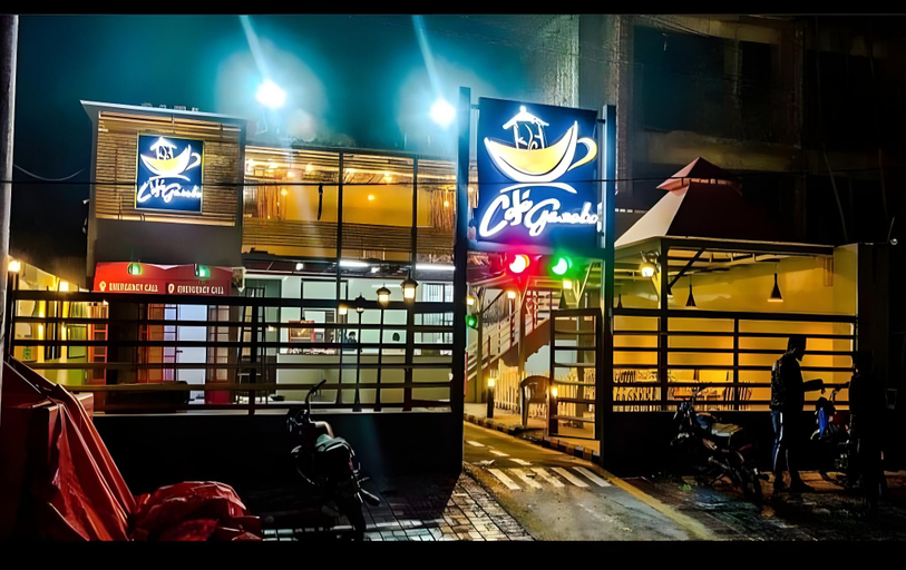 Others, Safa Hotel, Lahore