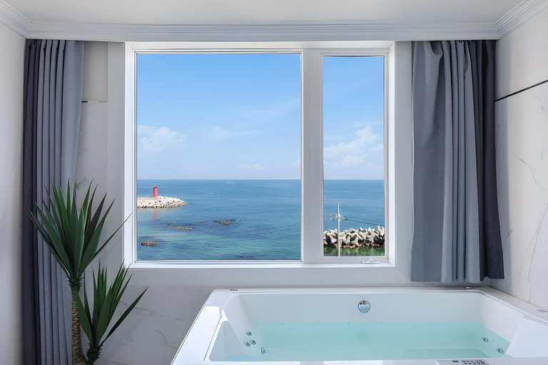 Bathroom 3, Jumunjin M9 Pension, Gangneung