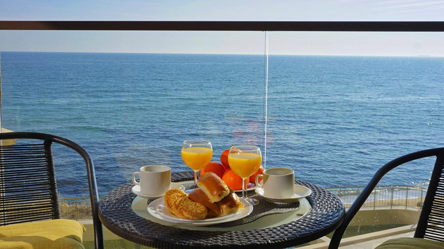 Food & Drinks 5, Кабакум Плаза апартаменти - Cabacum Plaza apartments, Varna
