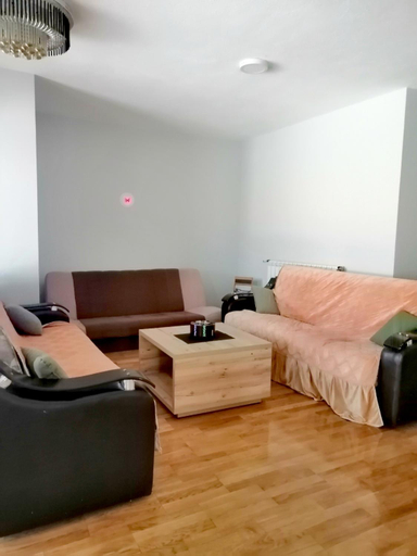5, Hostel Central Plav