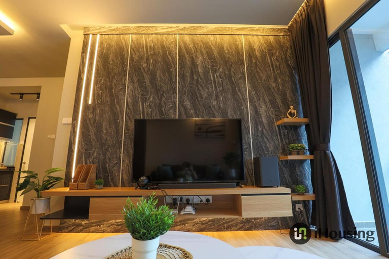 Others 2, Atlantis 65' TV Gigantic Pool View 3107 iHousing, Malacca City