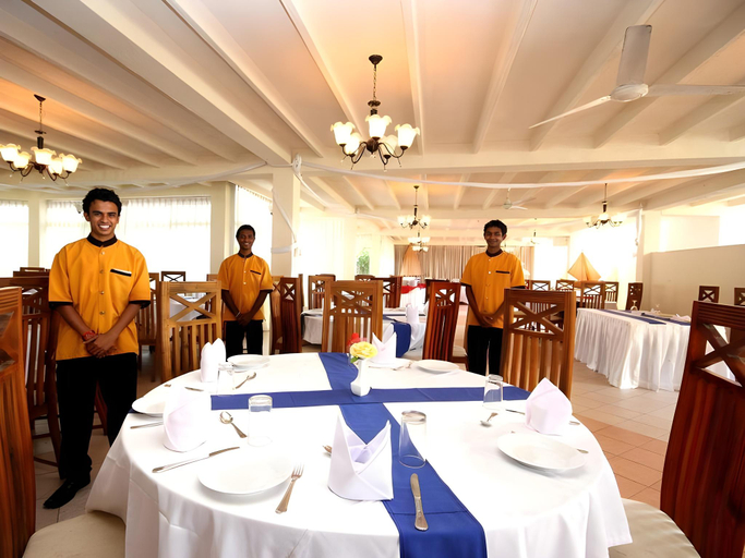 Food & Drinks 5, Lavendish Beach Resort, Habaraduwa