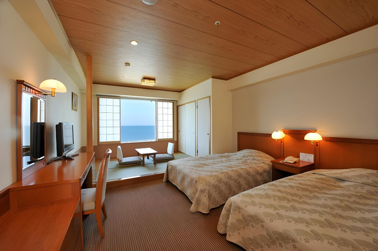 Bedroom 2, Ryugujo Spa Hotel Mikazuki Fujimitei, Kisarazu