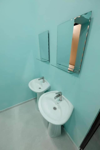 Bathroom 4, Aygestan Hostel, Yerevan