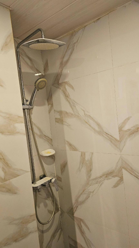 Bathroom 4, Lydias House kaputian, Samal City
