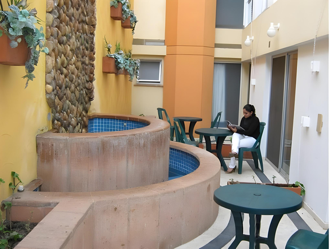 Sport & Beauty, Hotel Fuente Del Bosque, Guadalajara