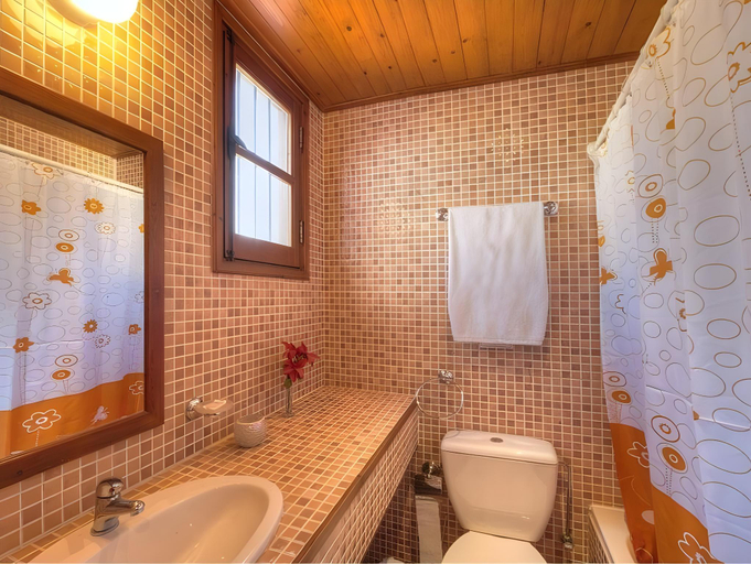 Bathroom 3, The Olympians Villas