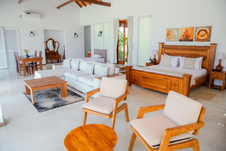 Bedroom 2, Aryan Beach Villa, Panadura