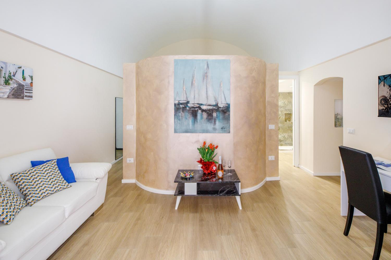Others 3, Suite 23, Bari