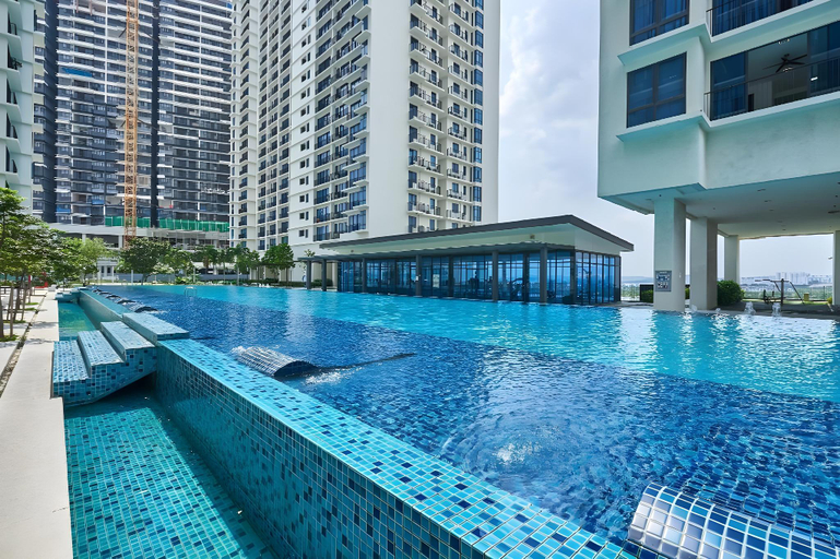 Sport & Beauty, Shah Alam- Trefoil Studio Comfy 1 (Netflix), Shah Alam