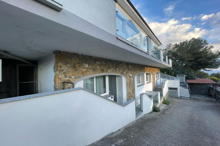 Exterior view, Miramare LUX Apartments, Savona