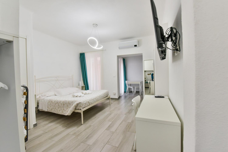 Others 3, VILLA IRMA, Savona