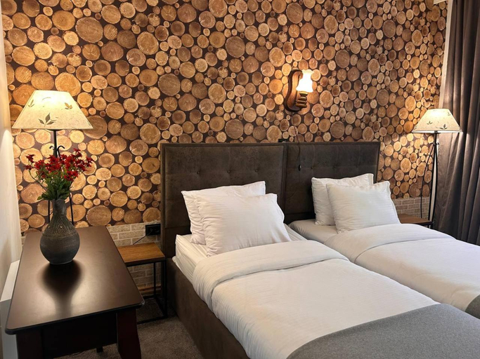 Bedroom 2, Hnameni Stepanavan Guesthouse