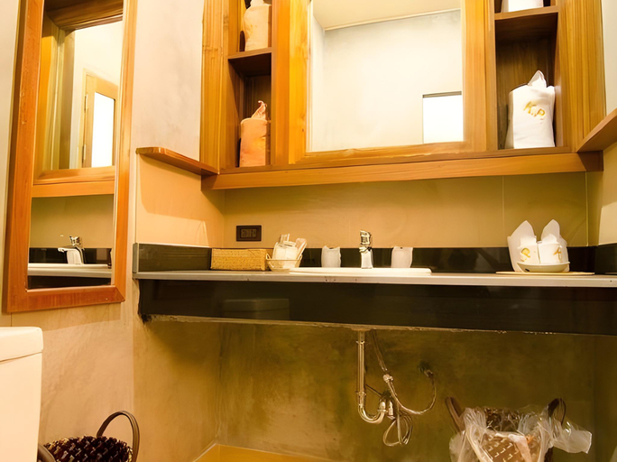 Bathroom 5, Koh Yao Yai Hillside Resort, Ko Yao District