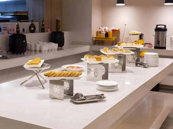 Food & Drinks 3, GreenTree Eastern Hotel Tongcheng Jingkai District Tianhong Gongguan, Anqing