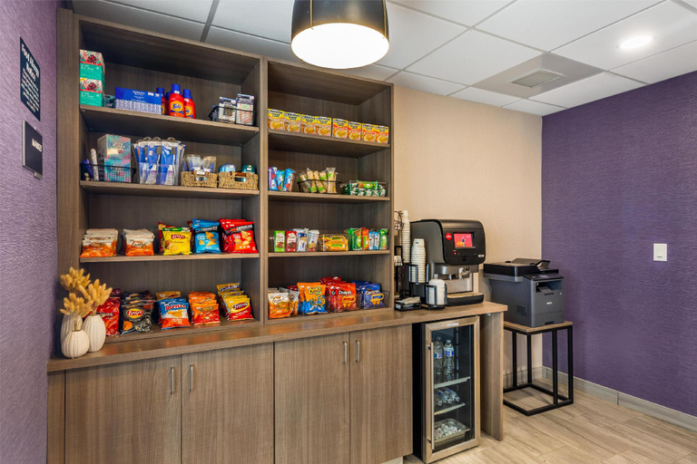 Food & Drinks 3, Best Western Manchester, Hartford