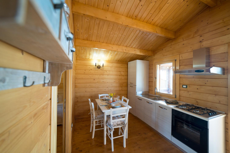 Others 4, Chalet Tenuta Lacco, Messina