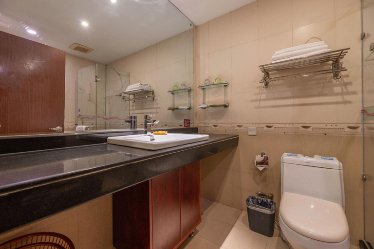 Bathroom 3, ホテル(), Zibo