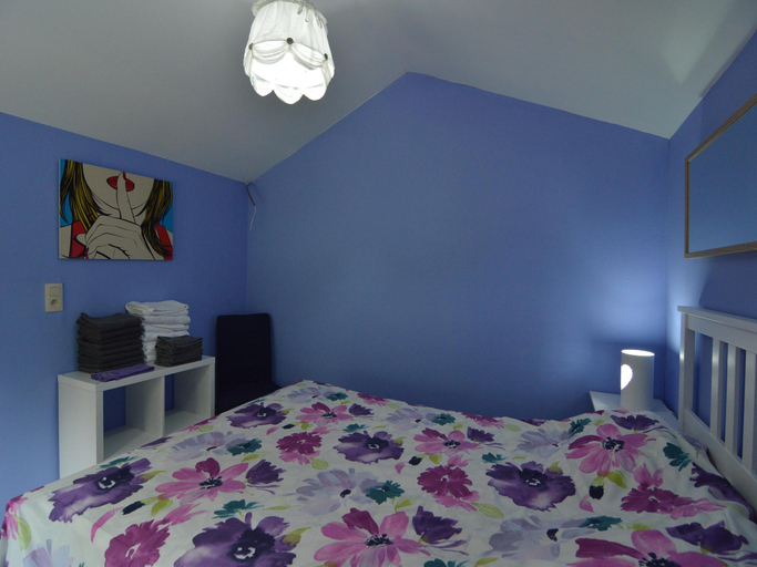 Bedroom 2, Spacious chalet in Jalhay with jacuzzi, Liège