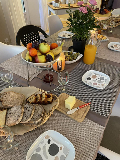 Food & Drinks 5, Autour d'une Toile, Aude