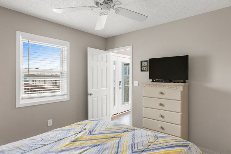 Bedroom 2, Renegade by Topsail Realty, Pender