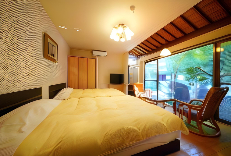 Bedroom, Beppu Showaen, Beppu