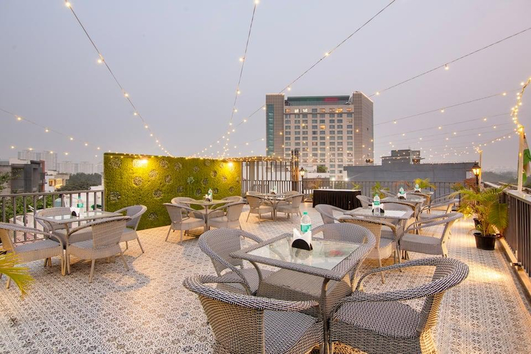 Food & Drinks 4, Super Townhouse Sushant Lok Phase 1 Formerly Hotel Neven, Gurgaon