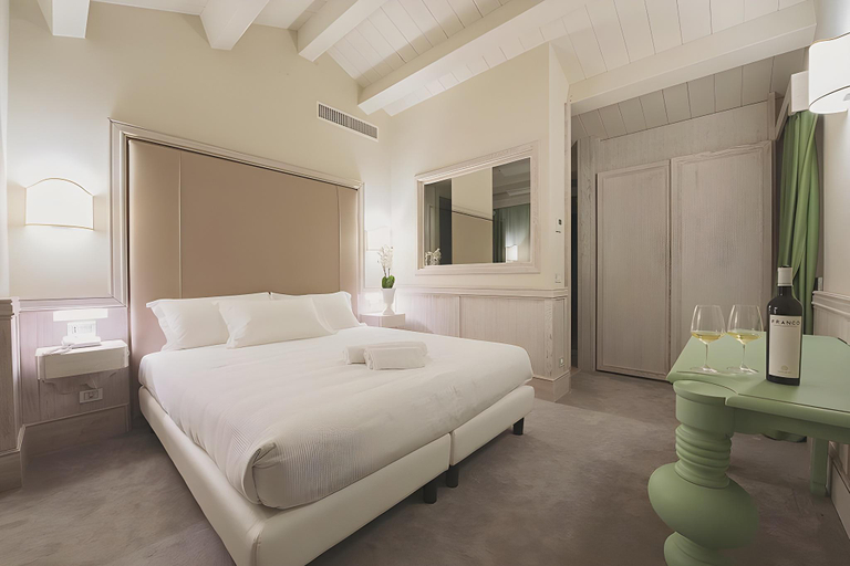 Bedroom 3, Officina del Sole, Fermo