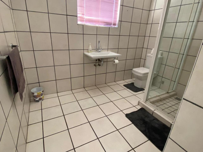 Bathroom, Marikal Guesthouse, Siyanda