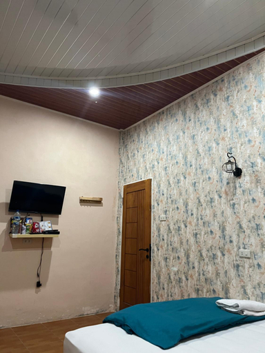 Bedroom 2, Sapo Rumbia Homestay, Karo