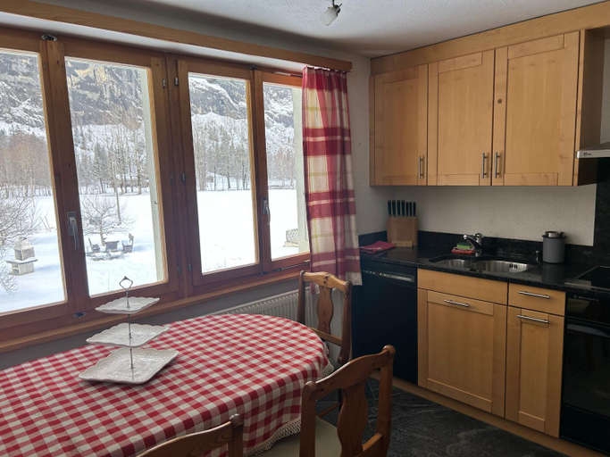Others 3, Chalet Barli, Interlaken