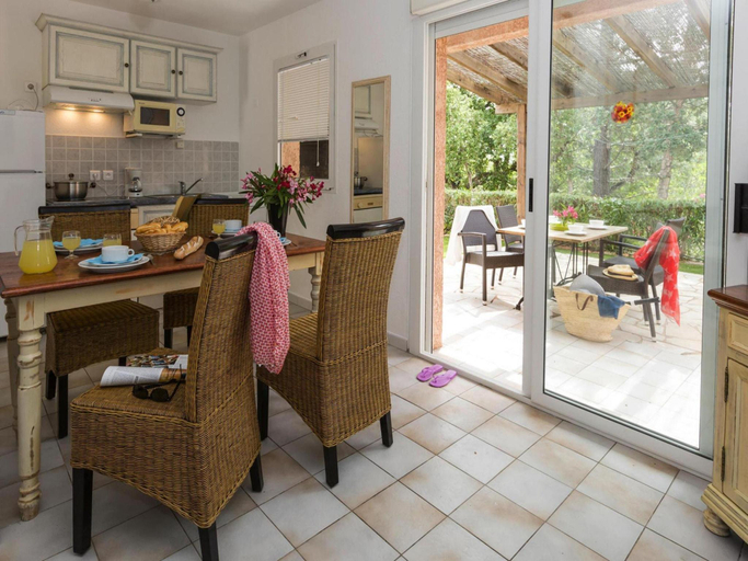 3, Corsican Apartment near a Sandy Beach, Corse-du-Sud