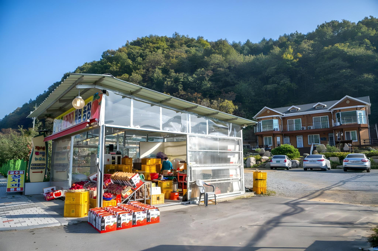 Others 3, Apple house, Mungyeong