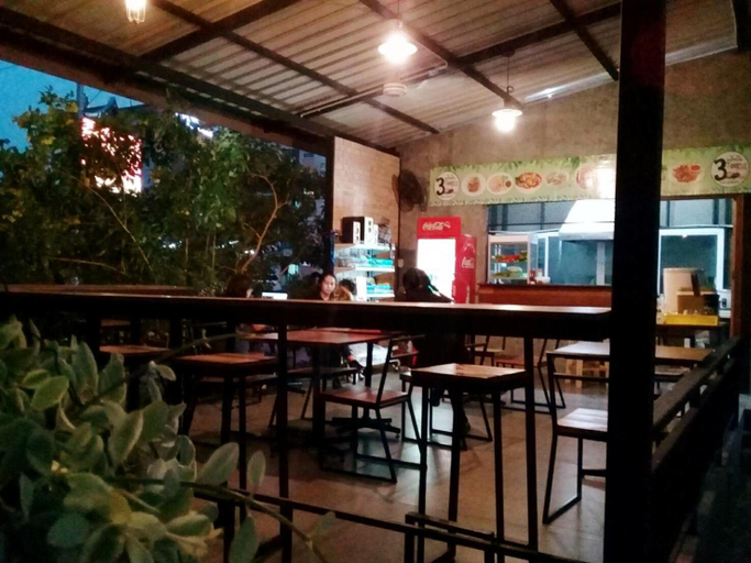 Food & Drinks 4, DD Place, Muang Suphanburi