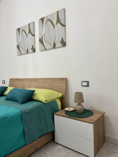 Bedroom 2, Appartamenti accoglienti nel cuore di Siniscola, Nuoro