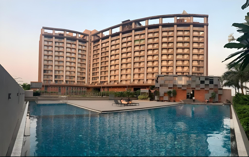 Sport & Beauty, Weekend Address By Honest Homes , Surat